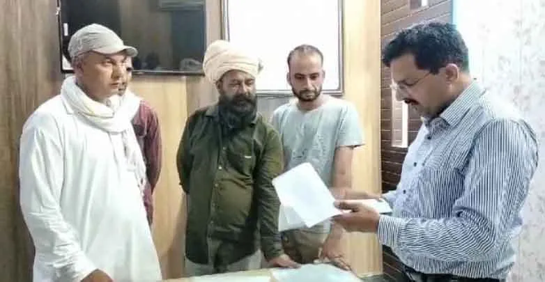 Fraud in Mgnrega : मनरेगा के हाजिरी रजिस्टर में फर्जी हाजरी लगाने का आरोप!