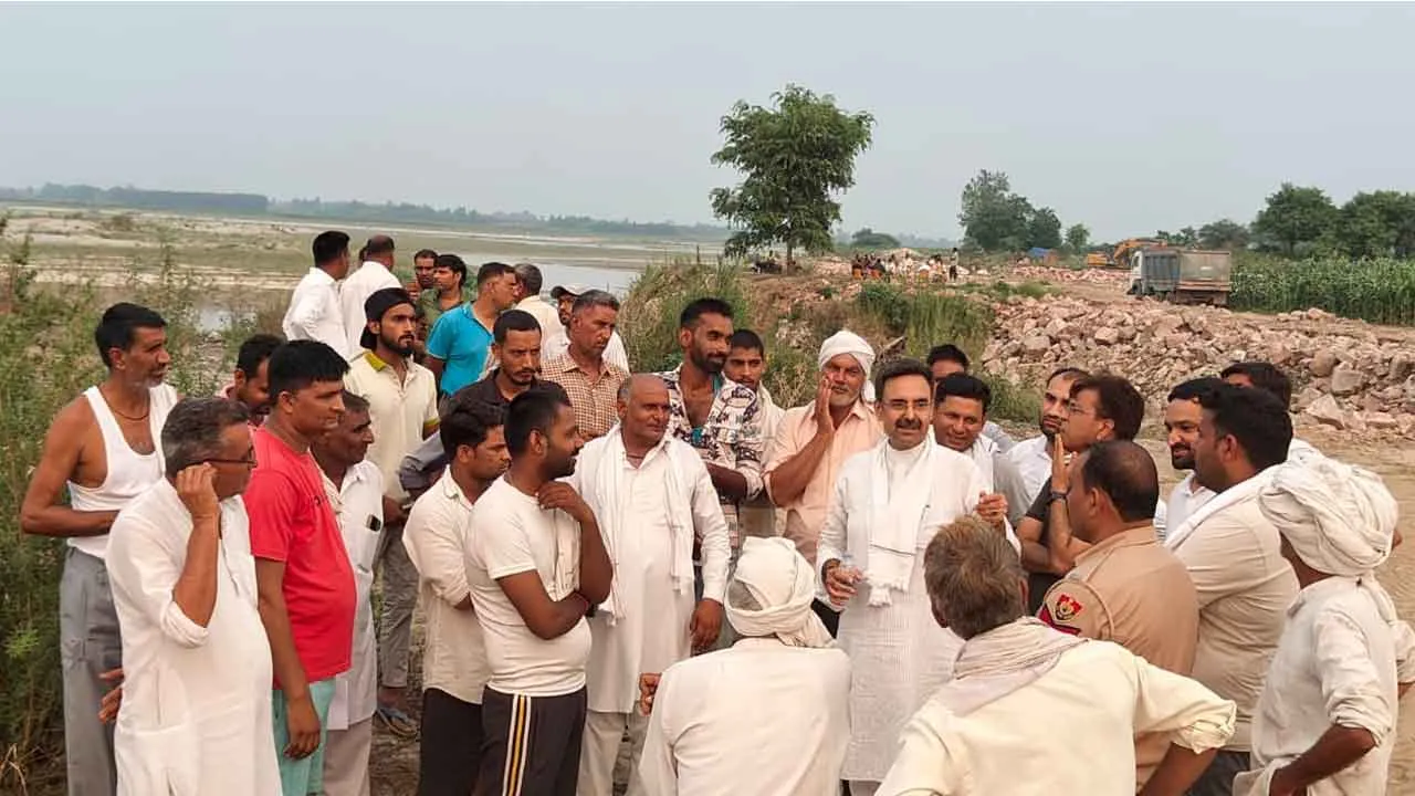 प्रकृतिक आपदा से बचाव कै लिए यमुना नदी में बनाए जा रहे मजबूत बांध -हरविंद्र कल्याण