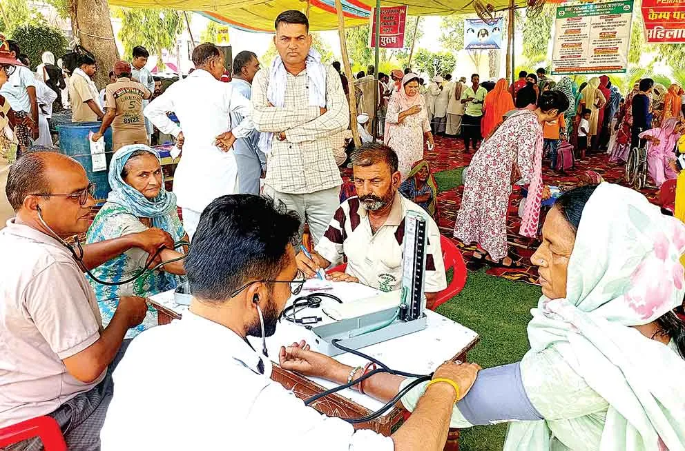Haryana Doctors Strike : डॉक्टरों की हड़ताल, मरीज बेहाल! अस्पतालों में मरीजों की लंबी कतार