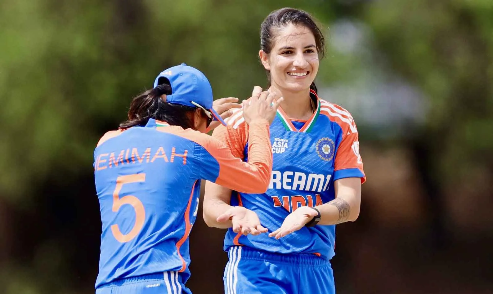 Women’s Asia Cup 2024 Semifinal : बांग्लादेश को 10 विकेट से रौंद कर भारत फाइनल में