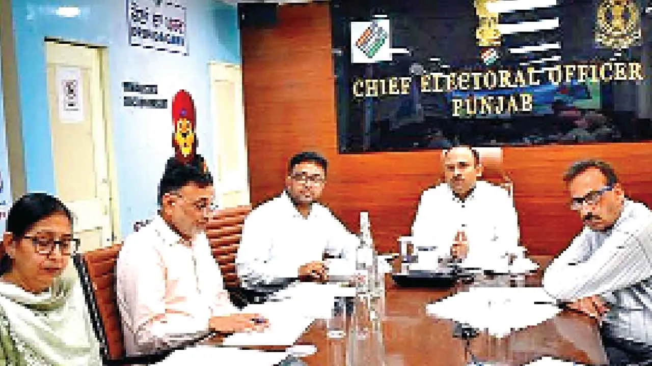 1.72 लाख मतदाता करेंगे मतदान, तैयारियां पूरी