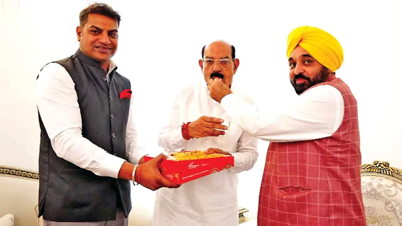 मोहिंदर भगत ने विधायक पद की शपथ ली, कैबिनेट में शामिल होने के कयास