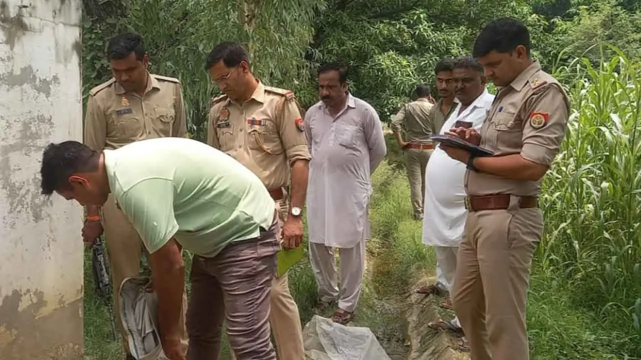 बाग में नलकूप के हौज में मिला युवक का शव, सनसनी