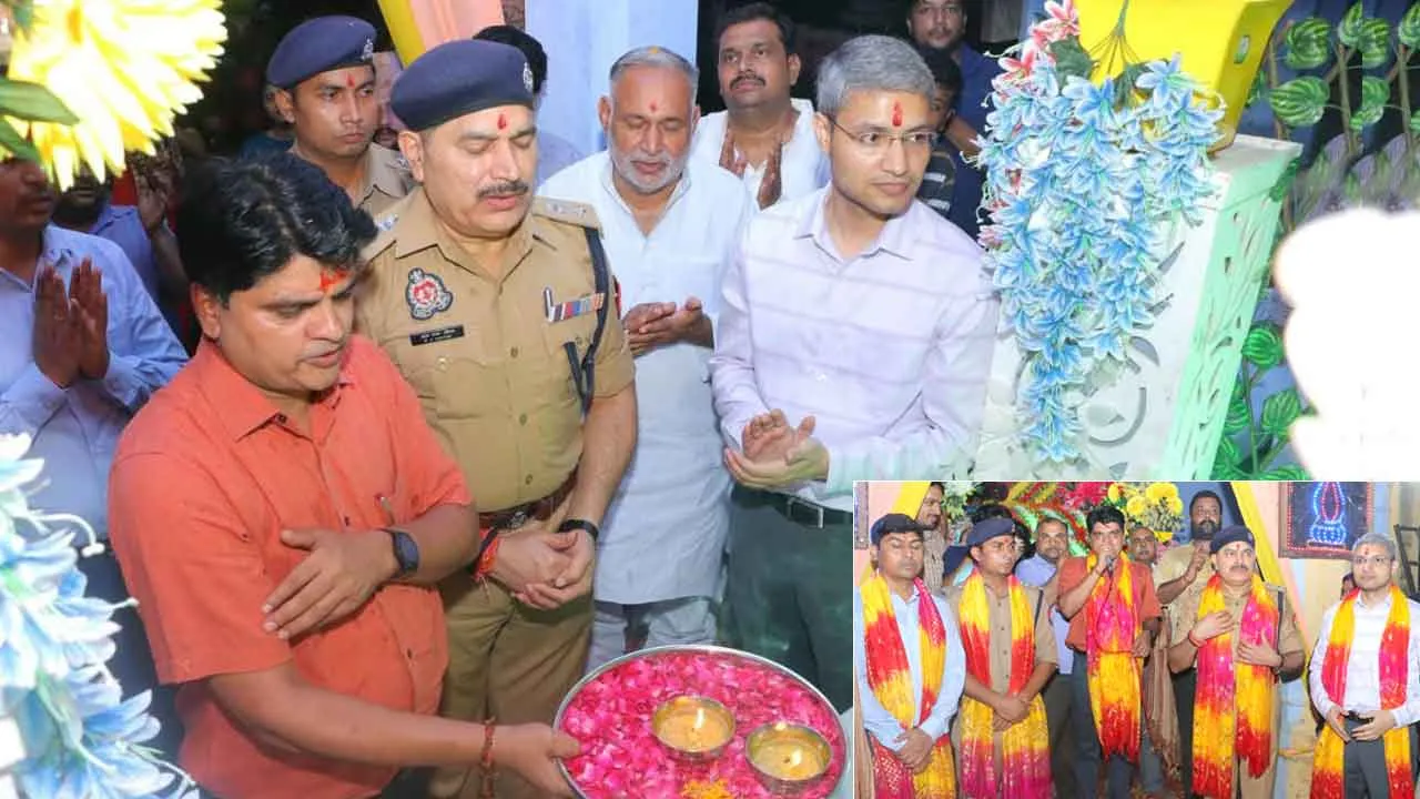 Kanwar Yatra: डीएम-एसपी ने किया कांवड़ सेवा शिविर का शुभारंभ