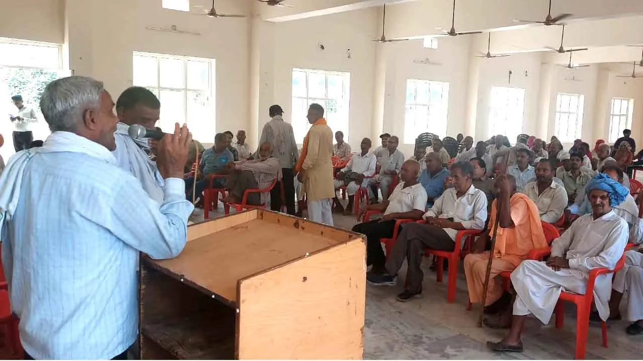 कैथल में सीवन में नगर पालिका का दर्जा भंग करवाने को लेकर की बैठक