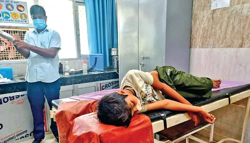 सरसा के गांव खारियां में नाबालिग बच्चे को खिलाया नशीला बिस्किट, हालत बिगड़ी, रेफर