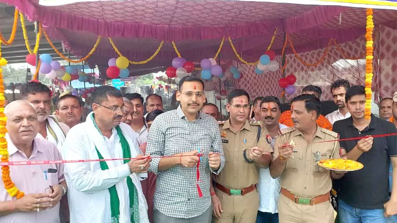 Kanwar Yatra: मीरापुर पुलिस ने गंगहर के निकट लगाया कावड सेवा शिविर