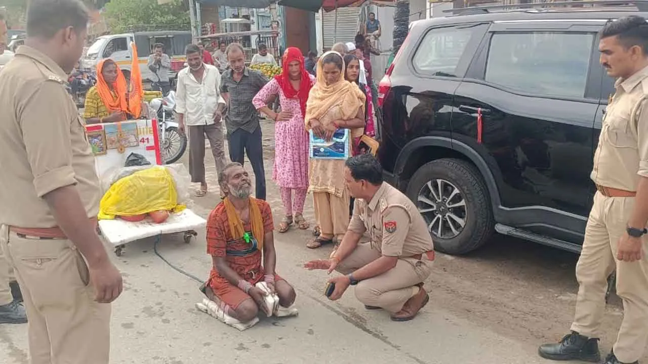Kanwar Yatra: कावडियों के आगमन से कस्बे में भक्ति का माहौल