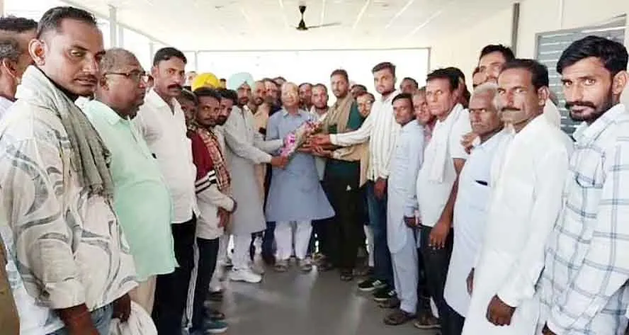 विधानसभा में मुद्दा उठाने पर किया विधायक का अभिनंदन