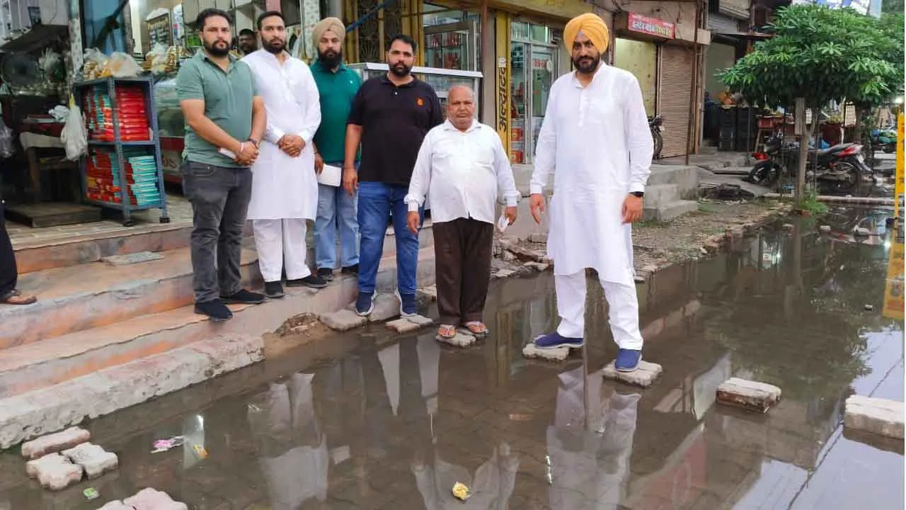 पहली बरसात से खुली पिहोवा में विकास के दावे की पोल: हरमनदीप विर्क