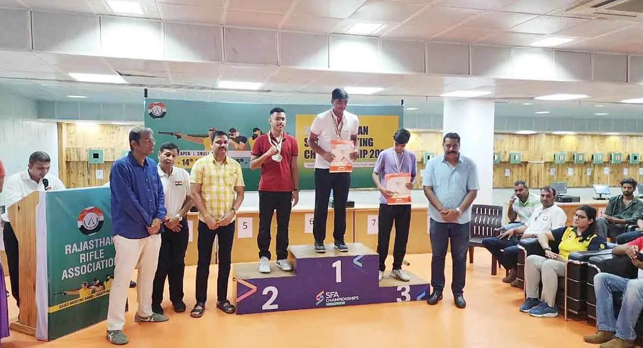 पिस्टल निशानेबाजी में पदक जीतकर लौटे खिलाड़ियों का हुआ भव्य स्वागत