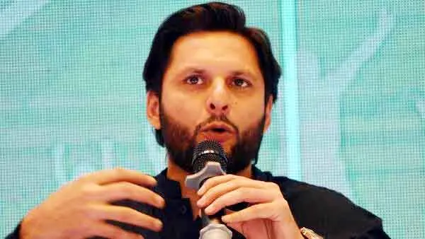 ICC Champions Trophy 2025 : पाकिस्तानी क्रिकेटर शाहिद अफरीदी ने क्यों की टीम इंडिया की मिन्नतें?