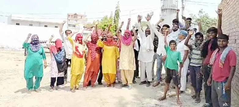दोबारा शुरू किया टावर लगाने का कार्य, वार्डवासियों ने किया विरोध, मौके पर बुलानी पड़ी पुलिस