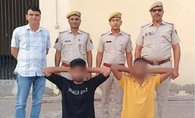 रेलवे लोको निरीक्षक के साथ लूट के मामले में दो आरोपी गिरफ्तार