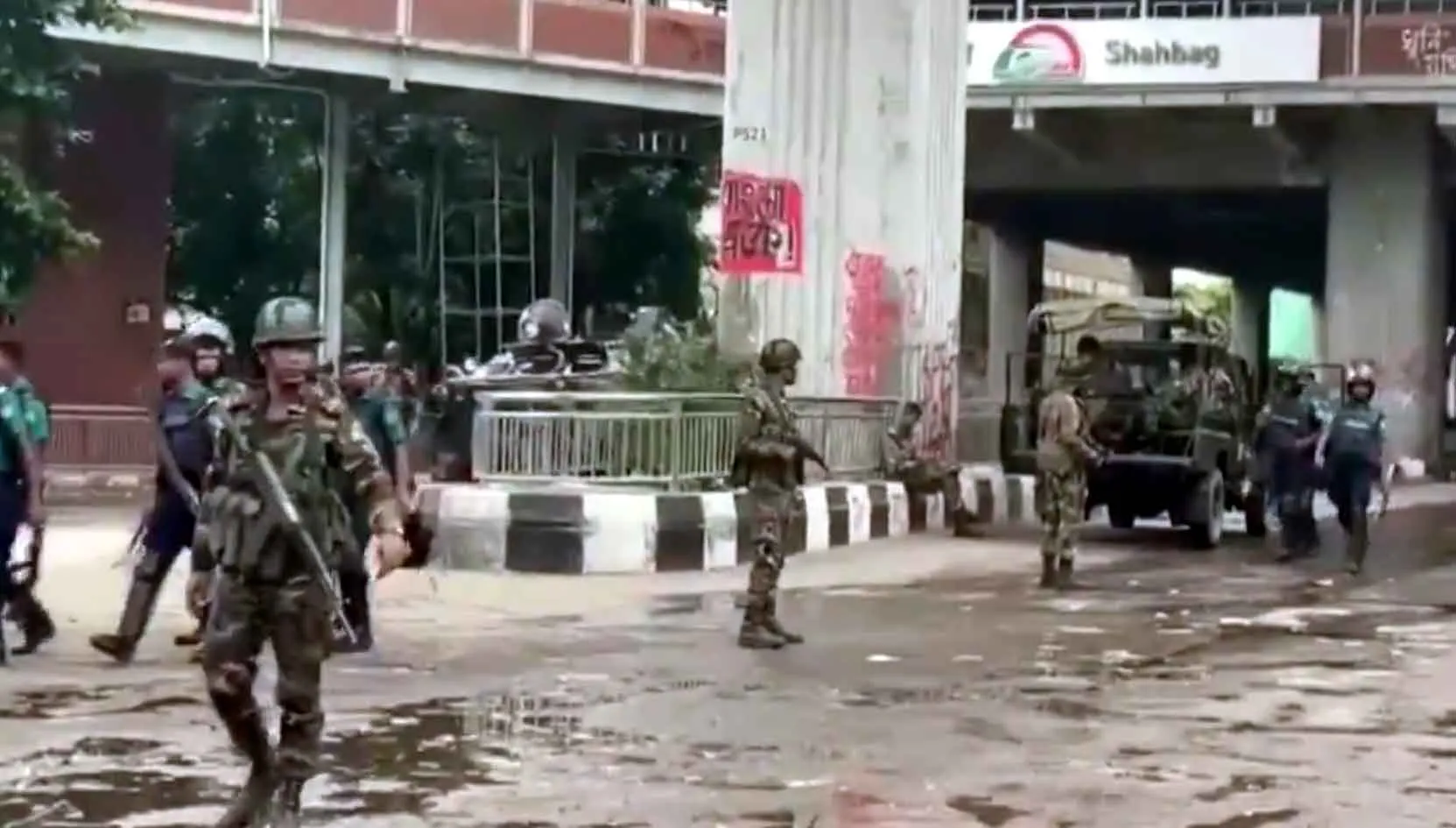 Big Breaking : प्रधानमंत्री शेख हसीना इस्तीफा देकर देश छोड़कर भागी : रिपोर्ट