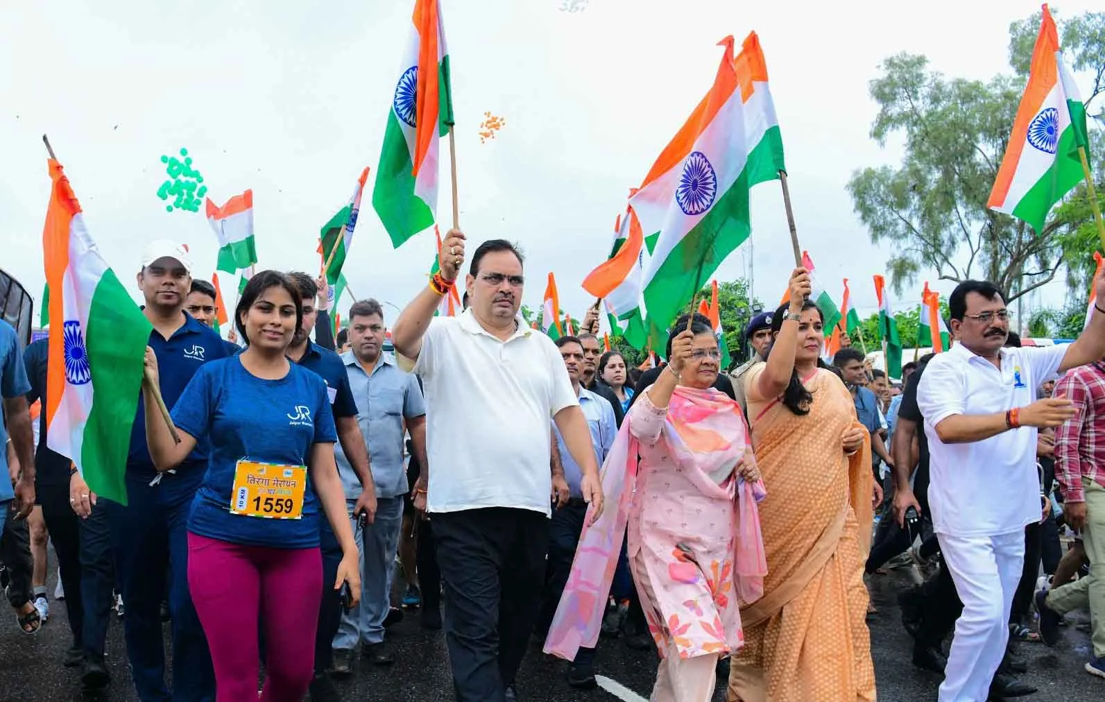 Tiranga Marathon Begins : धावकों के साथ तिरंगा मैराथन में दौड़े मुख्यमंत्री भजनलाल शर्मा