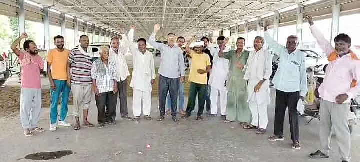 Dhanka-Tola workers Protest : नशे की बढ़ती प्रवृत्ति के खिलाफ धानका-तोला मजदूरों ने बुलंद की आवाज