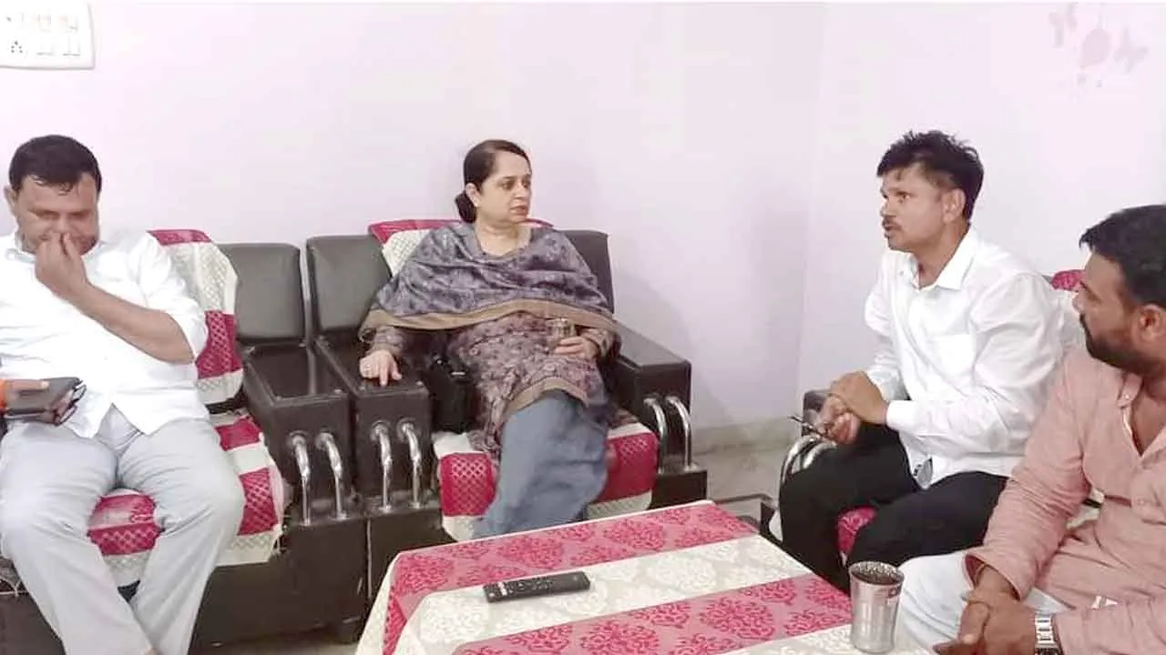 ‘चोरी की घटना का शीघ्र खुलासा करें कैराना पुलिस’