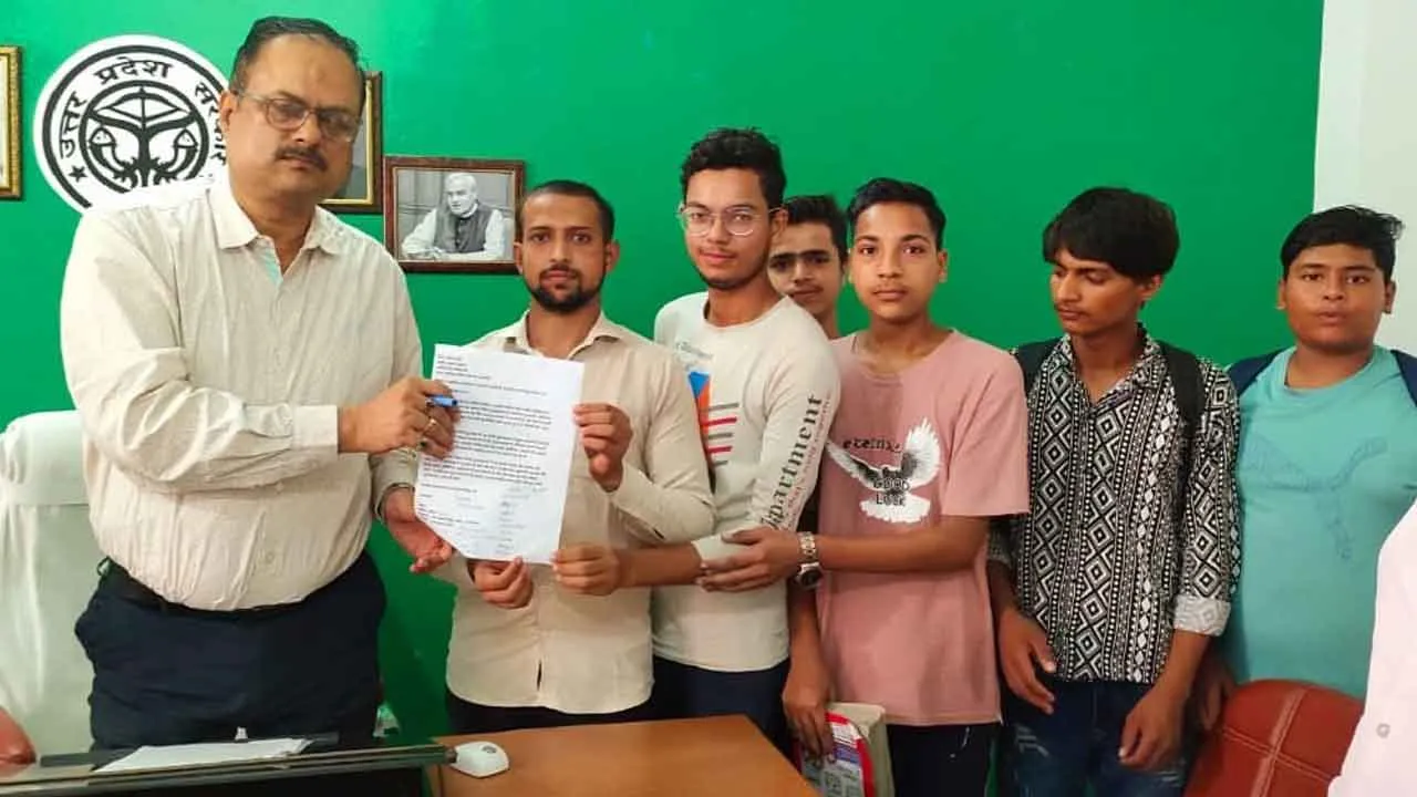 जाकिर वाचनालय में इन्वर्टर-बैटरी की व्यवस्था किये जाने की मांग