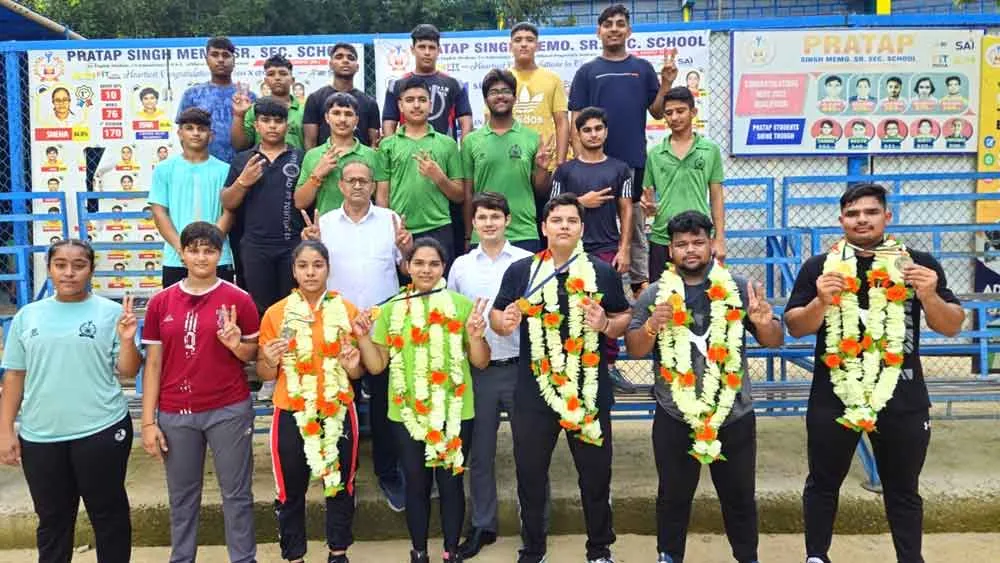 स्टेट वेटलिफ्टिंग चैम्पियनशिप में प्रताप स्कूल के खिलाड़ियों ने जीते 6 पदक