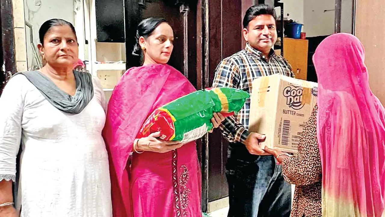 डेरा श्रद्धालु ने मानवता भलाई कर मनाया अपना जन्मदिन