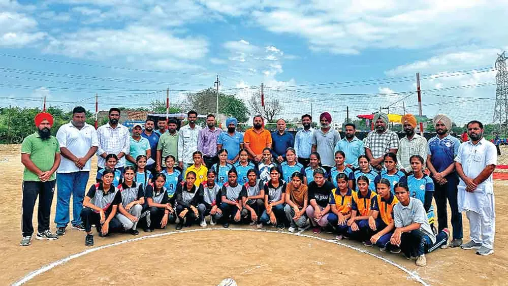 रैनेसां स्कूल के विद्यार्थियों ने खेलों में मारी बाजी, जीते मैडल