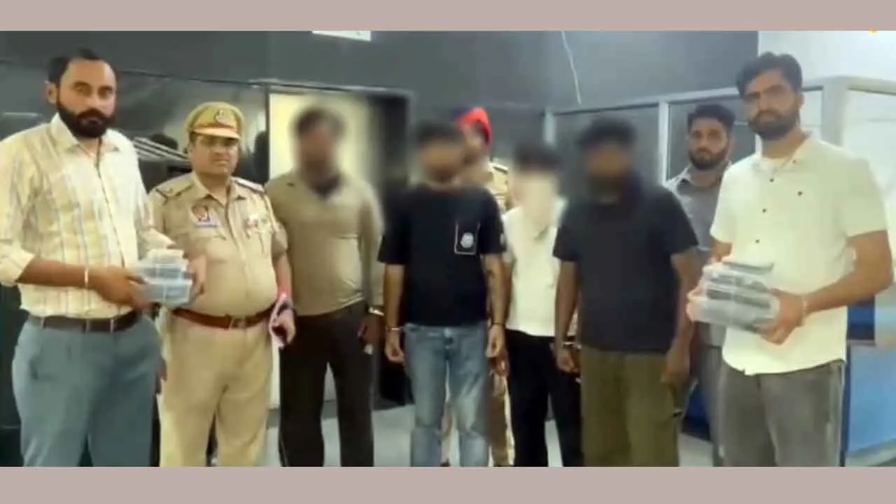 भारी मात्रा में हथियारों सहित चार आरोपी गिरफ्तार