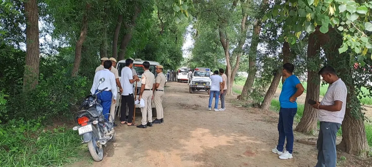 जमीनी विवाद में चली गोलियां, हमलावरों ने पुलिस गाड़ी पर भी बरसाई गोलियां