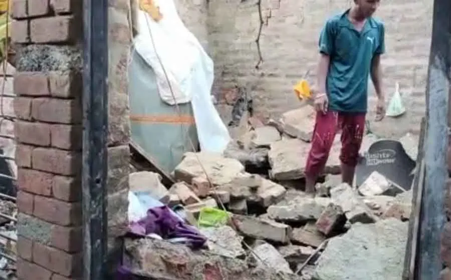 Dhaba’s Roof Collapsed : रानियां में तेज बरसात से ढाबे की गिरी छत, दो की मौत, 3 घायल
