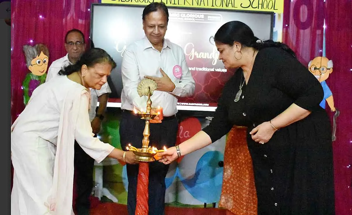 सेंट एमएसजी ग्लोरियस इंटरनेशनल स्कूल में ग्रैंडपेरेंट्स डे मनाया