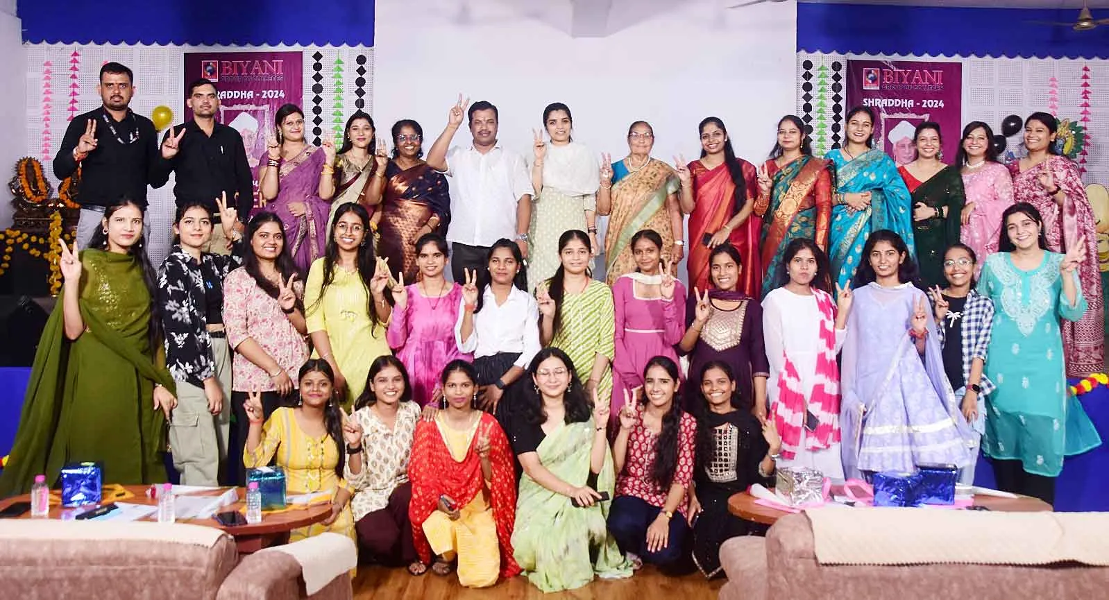 Teachers Day: शिक्षक दिवस “श्रद्धा” का हुआ आयोजन , बियानी नर्सिंग और लॉ कॉलेजेज में विद्यार्थियों ने किया शिक्षकों का सम्मान