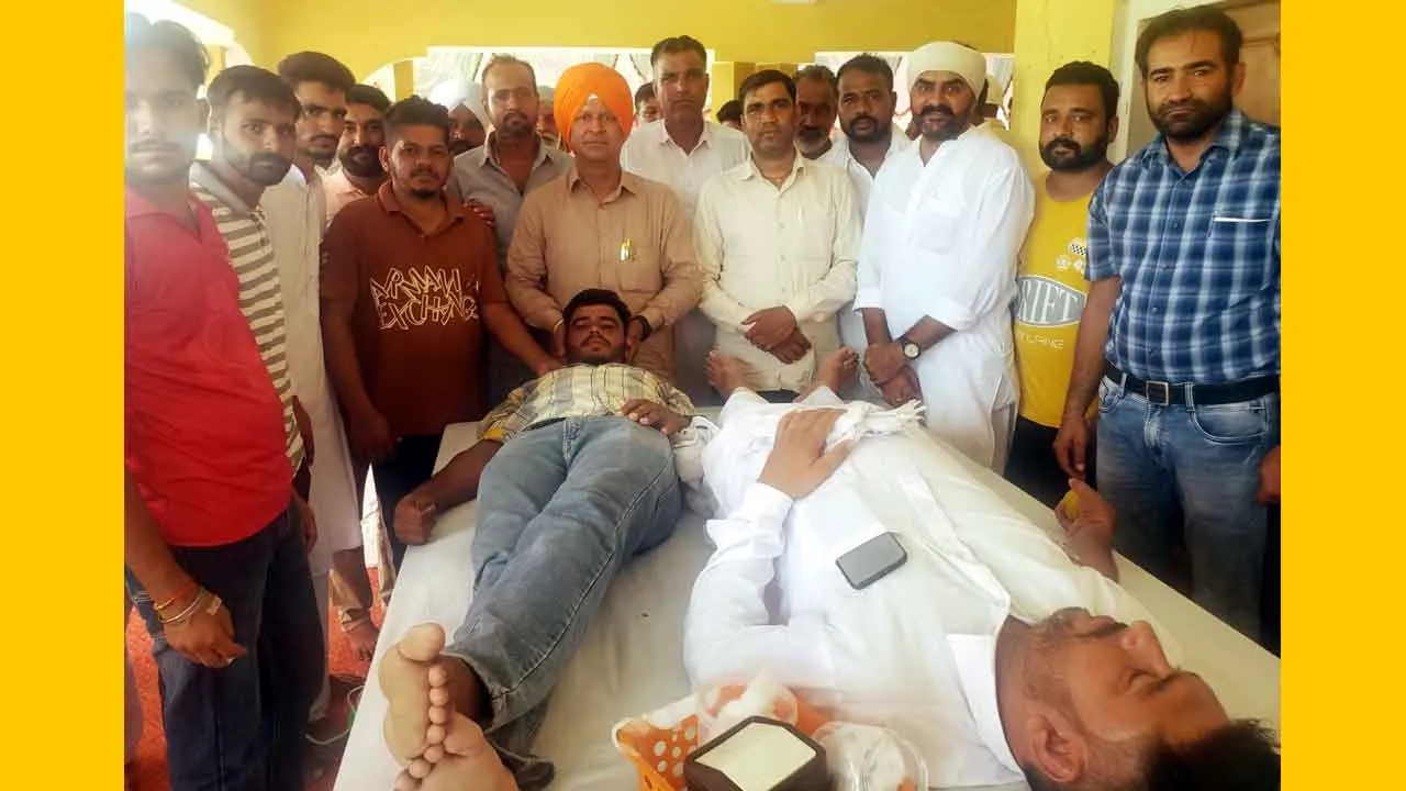 Blood Donation Camp: दिवंगत जगमीत सिंह मान की स्मृति में लगाए गए रक्तदान शिविर में 111 यूनिट रक्त संग्रहित