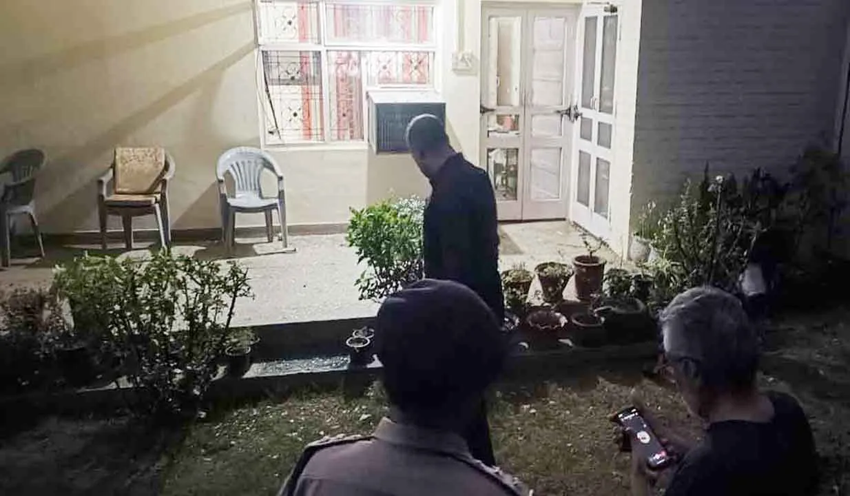 Bomb in Chandigarh’s Sector 10: अज्ञात घर में फेंका बम, बड़ा धमाका
