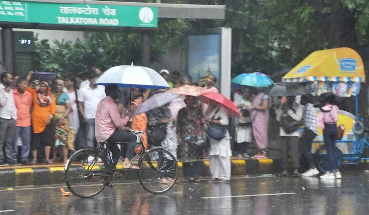 Delhi Air Quality Index: दिल्ली में रिकॉर्ड बारिश! दिल्ली वासियों को मिली साल की सबसे साफ व शुद्ध हवा