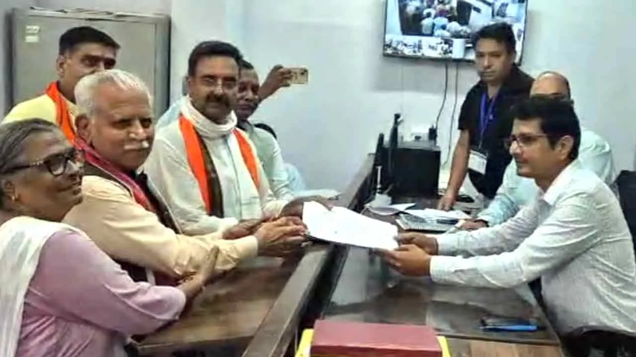 भाजपा प्रत्याशी हरविंद्र कल्याण के नामांकन मे उमड़ा कार्यकर्ताओं का जन सैलाब, केंद्रीय मंत्री एवं पूर्व मुख्यमंत्री मनोहर लाल रहें मौजूद
