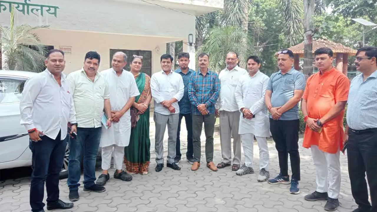इंदिरापुरम में सप्ताह के अंदर सड़कों, नालों से अतिक्रमण खुद हटा लें अन्यथा कार्रवाई होगी: राजेश कुमार सिंह