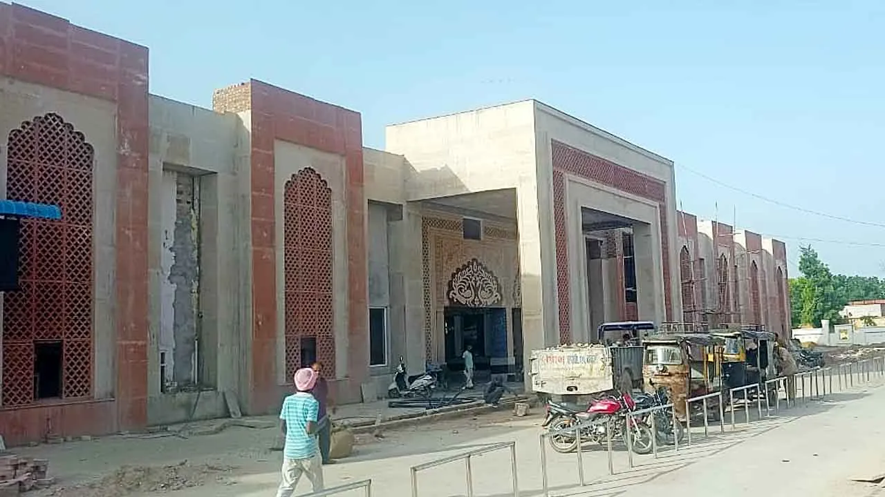 Amrit Bharat Station Scheme: हनुमानगढ़ स्टेशन के पुनर्विकास का कार्य शीघ्र होगा पूर्ण