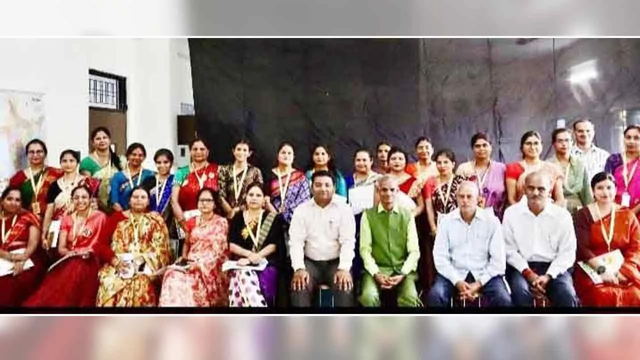 हम अभी नहीं चेते तो अगली पीढ़ी के कंधे पर ऑक्सीजन का सिलेंडर होगा: ग्रीन मैन बघेल