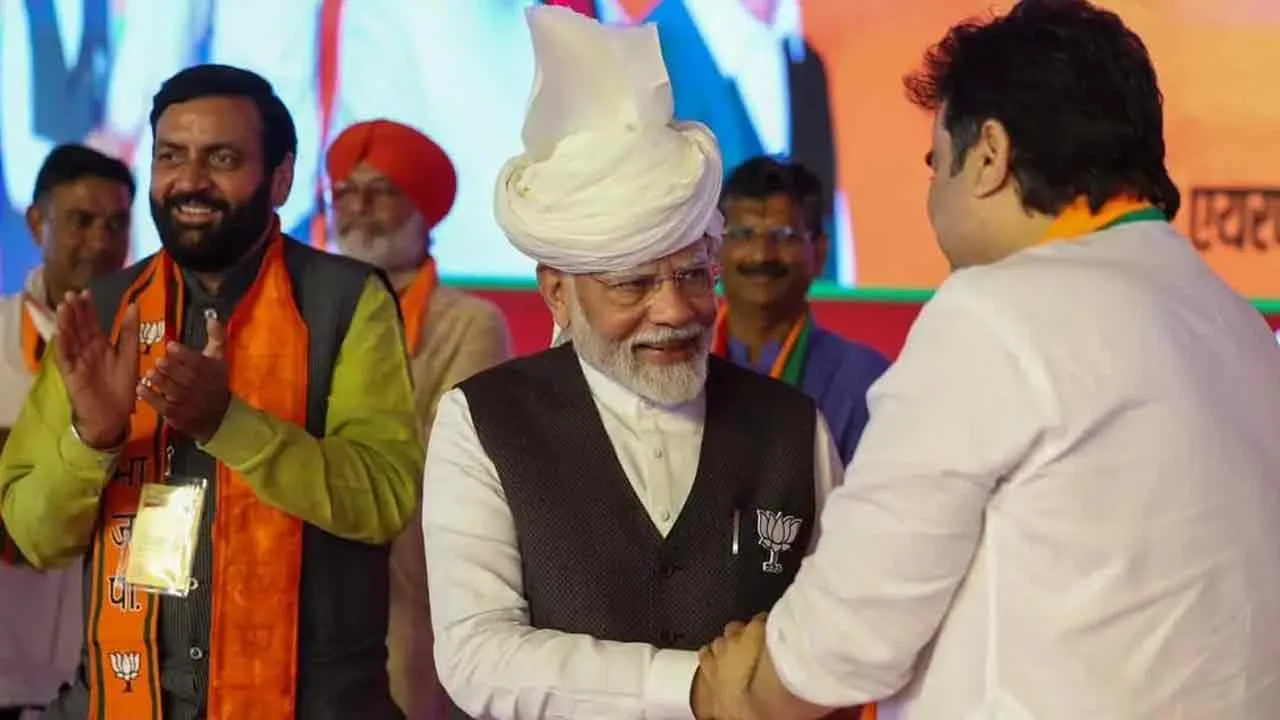 कांग्रेस भर्ती रोको गैंग, नौकरियों पर लगवाए ब्रेक-प्रधानमंत्री