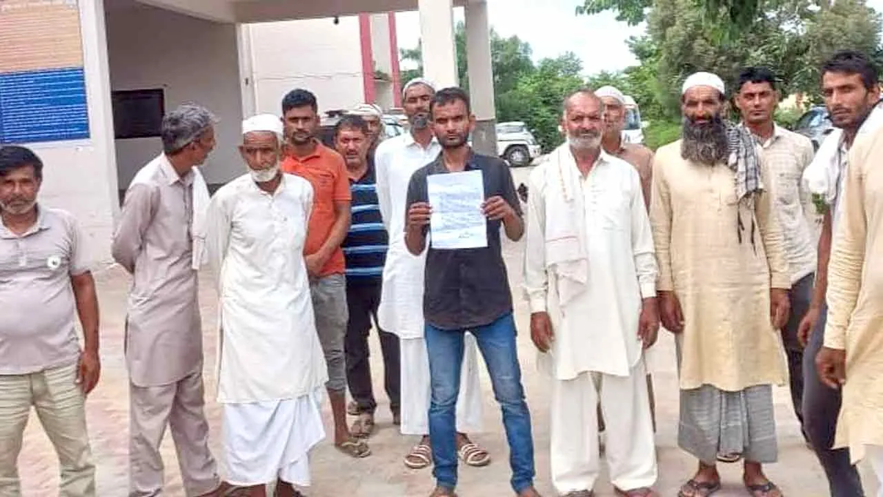 दुराचार व छेड़छाड़ की झूठी तहरीर देने का आरोप