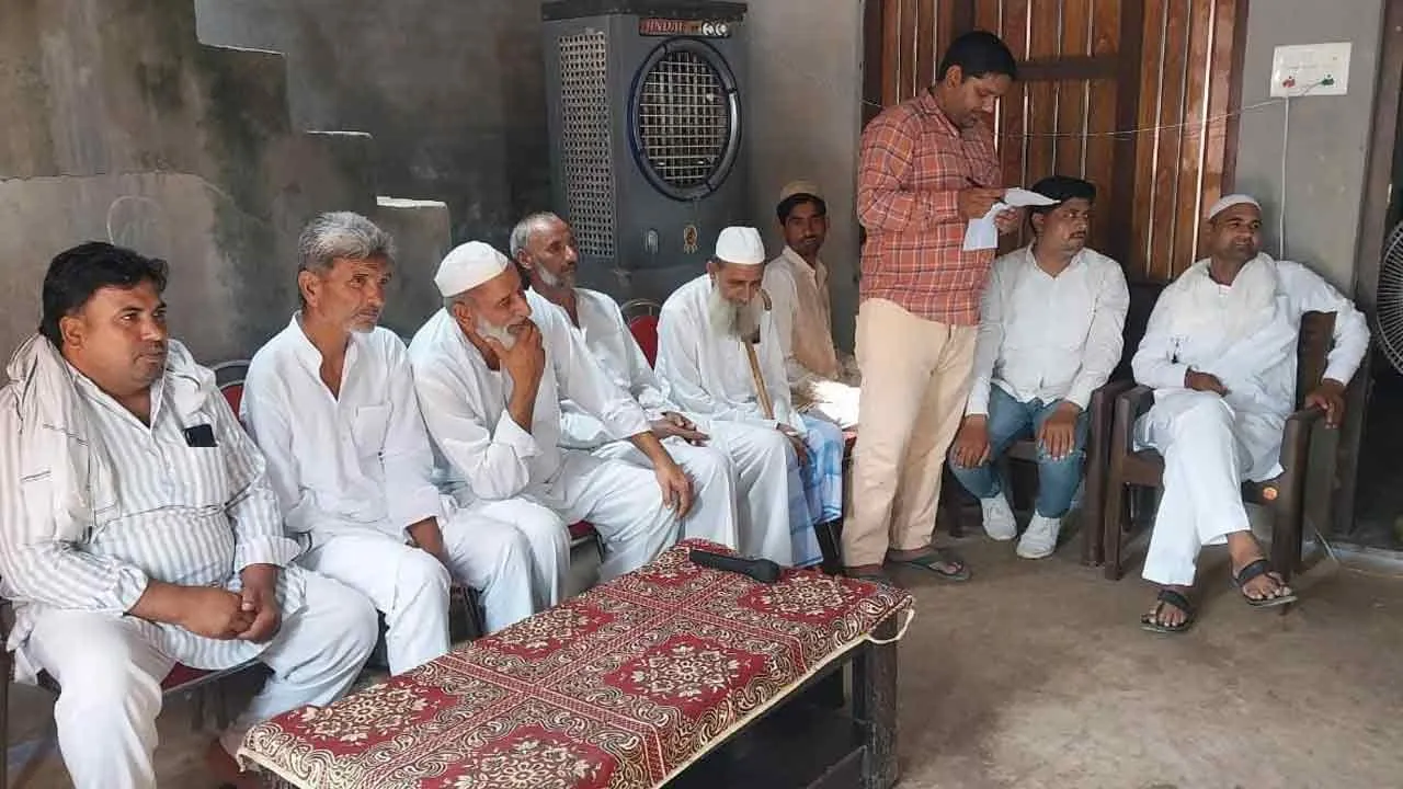 ‘दभेड़ी खुर्द में बने सहकारी समिति व को-ऑपरेटिव बैंक शाखा’