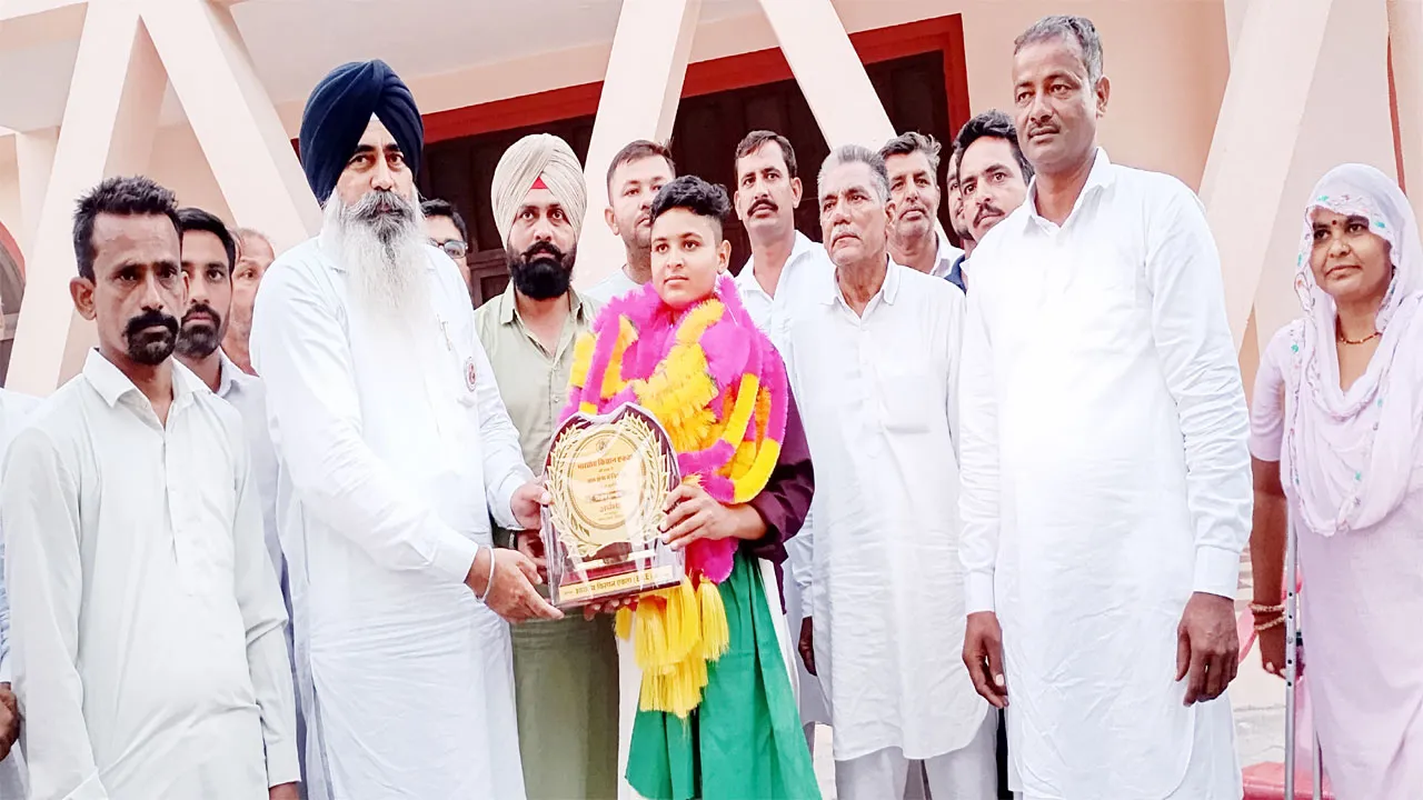 खारियां की बेटी अर्चना ने बेटों से बढ़कर कर दिखाया वो कारनामा जिसका ग्रामीणों ने किया जोरदार स्वागत!