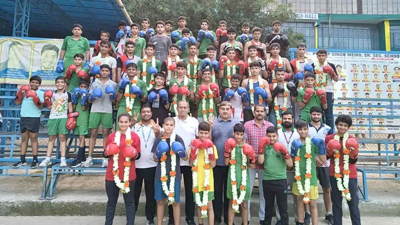 जिला स्तरीय बॉक्सिंग में प्रताप स्कूल के खिलाड़ियों ने जीते 24 पदक
