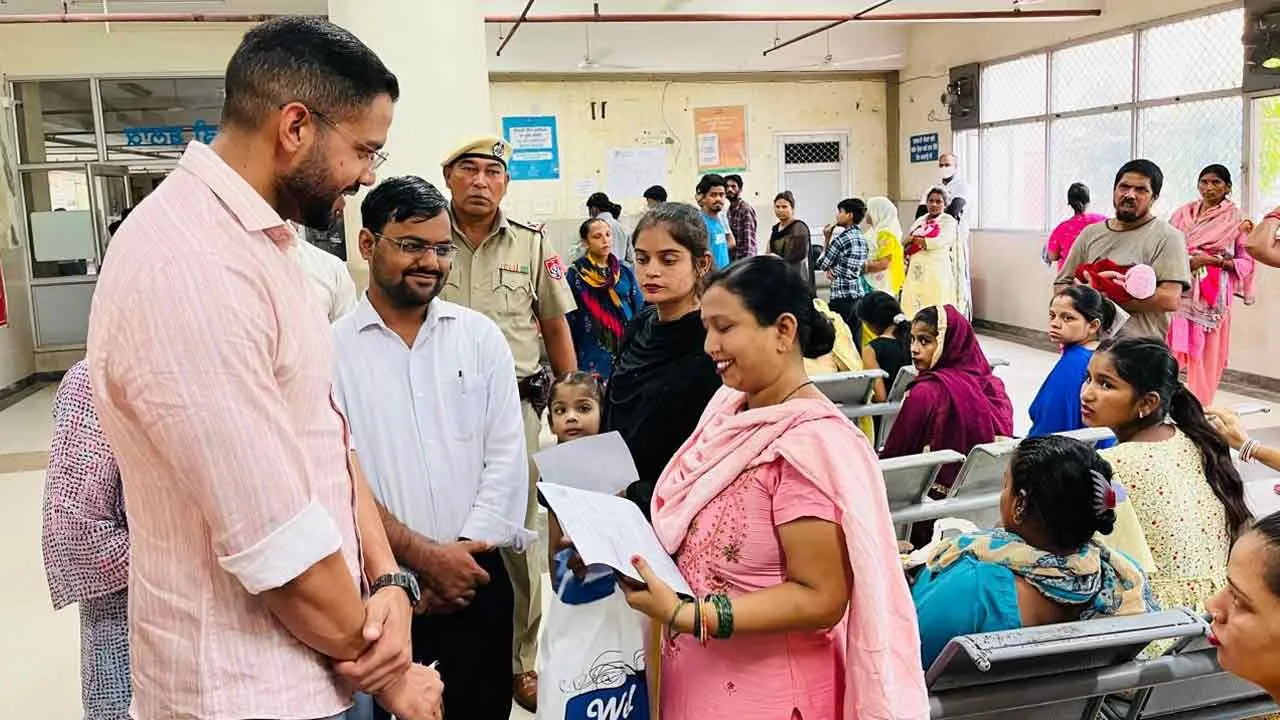 डीसी ने सिविल अस्पताल में किया औचक निरीक्षण