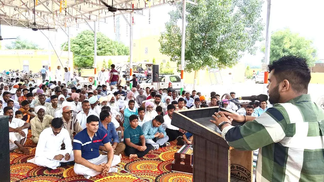 निर्भयसर धाम में हुई नामचर्चा, उमड़ी साध संगत