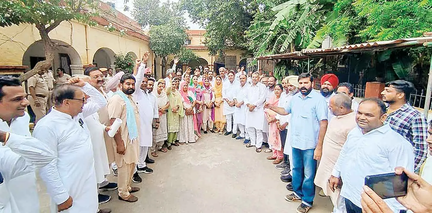 Nomination of District Head: जिला प्रमुख के मनोनयन में बहुमत की अनदेखी, कर्मचारियों पर फर्जी साइन के आरोप!