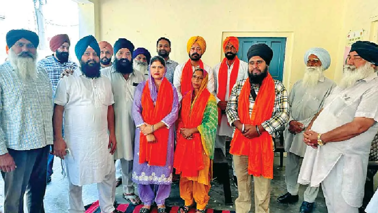 Punjab Panchayat Election: लौंगो माजरी से सर्वसम्मति से चुनी गई पढ़ी-लिखी ‘सरपंच’