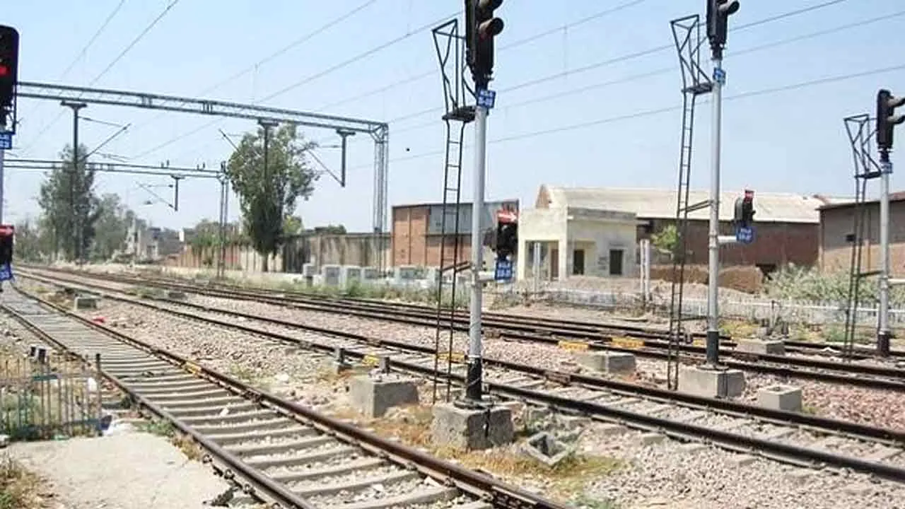 कैथल में रेलवे अंडर पास के निर्माण के लिए अभी करना होगा इंतजार