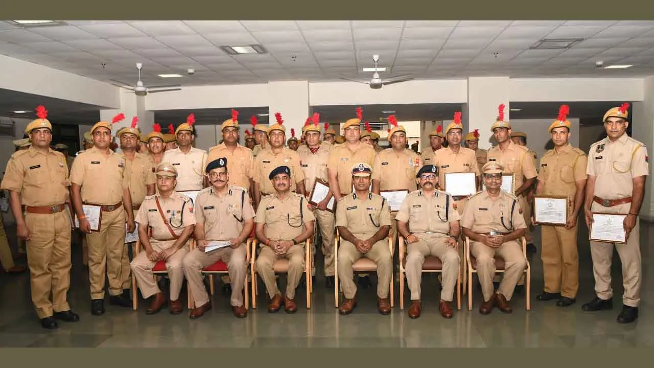 CID Crime Branch Honored: सीआईडी अपराध शाखा के 103 पुलिककर्मी सम्मानित