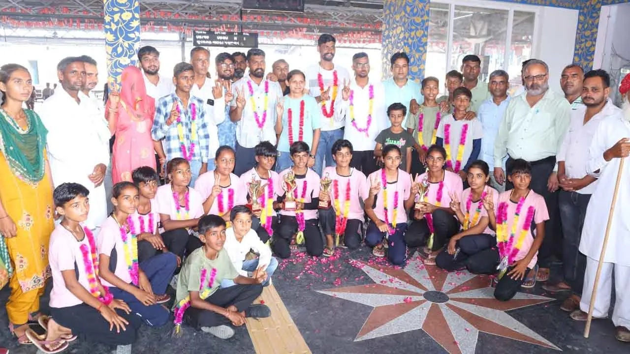 Hanumangarh News: भीलवाड़ा को मात देकर विजेता बनी हनुमानगढ़ की छात्रा टीम